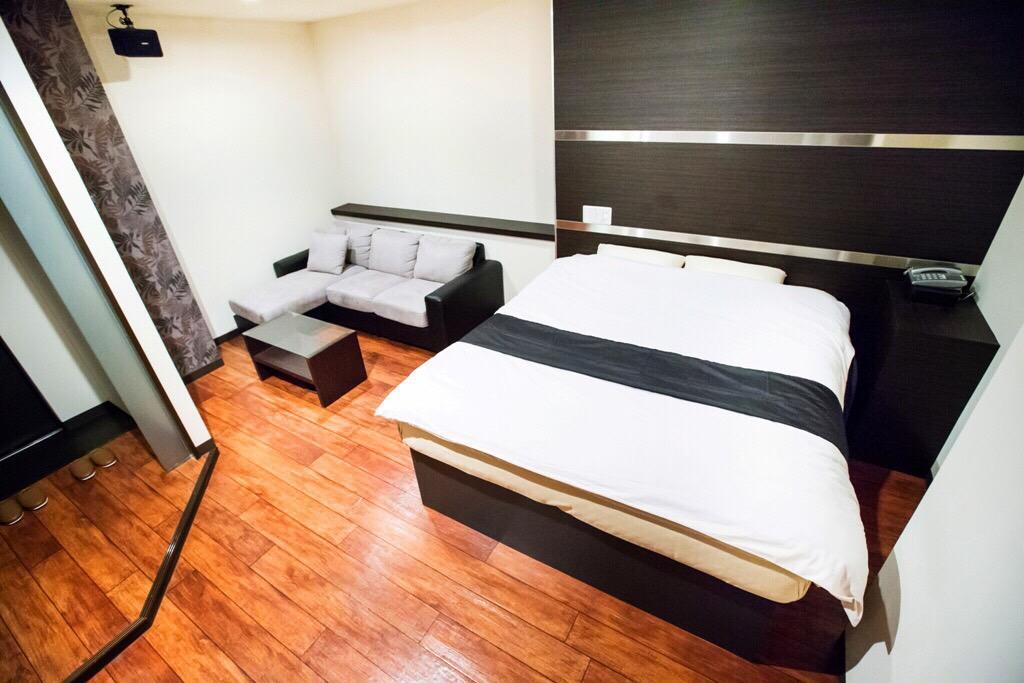 Hotel Hills Ōsaka Exterior foto